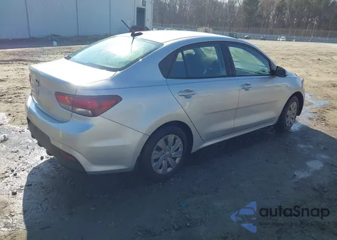 2020 Kia Rio Lx z USA, uszkodzony, nr VIN 3KPA24AD4LE309621
